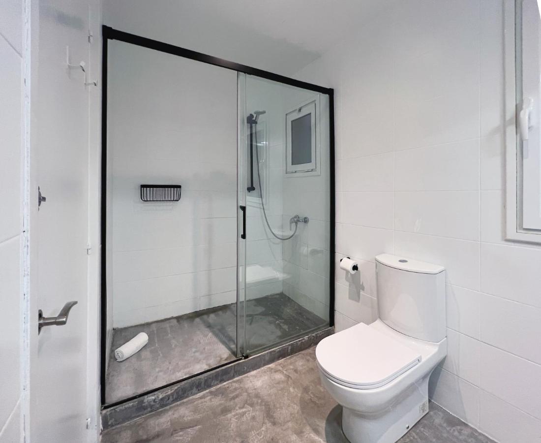 Stay U-Nique Apartments Rocafort Barselona Dış mekan fotoğraf