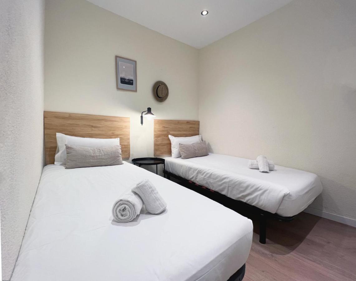 Stay U-Nique Apartments Rocafort Barselona Dış mekan fotoğraf