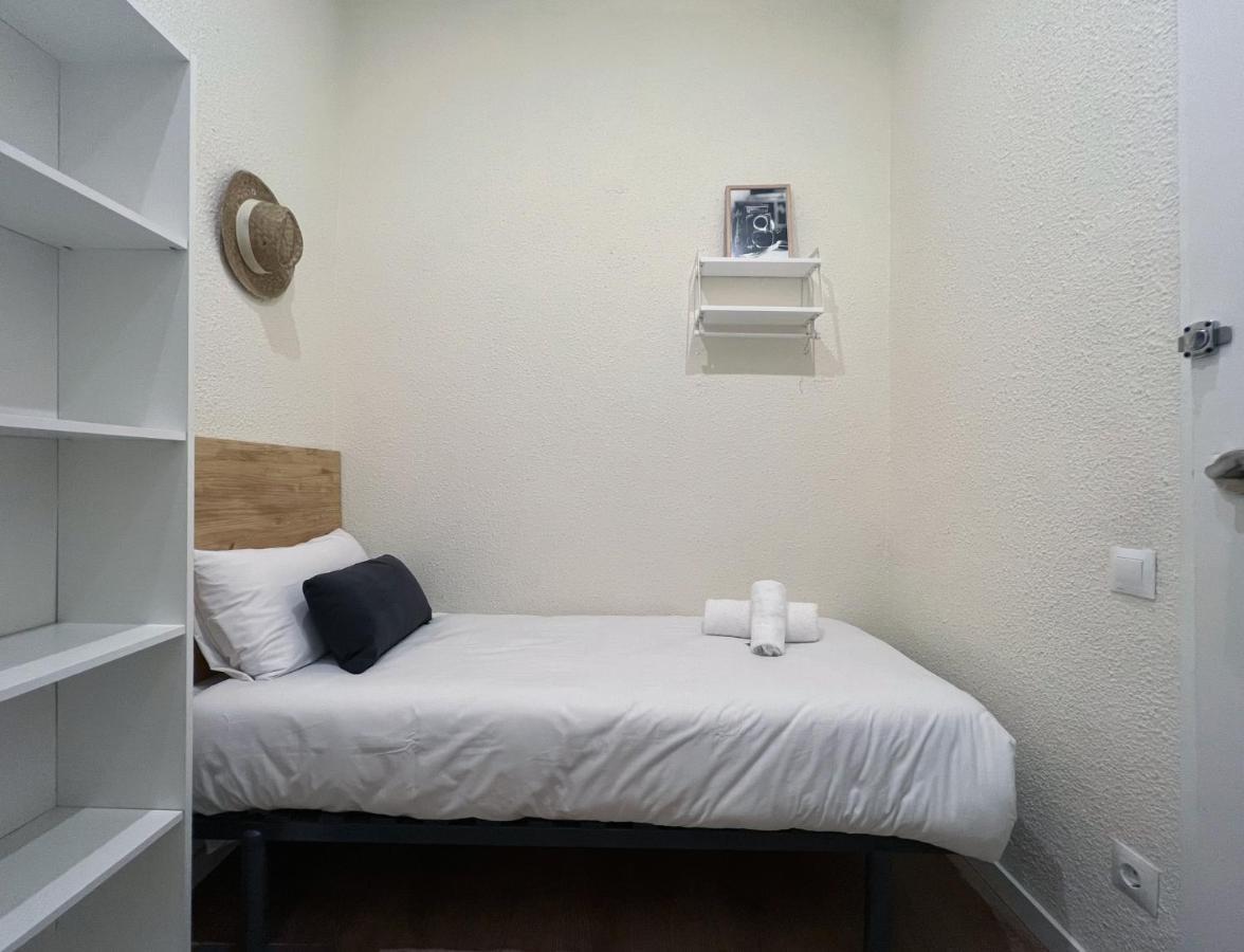 Stay U-Nique Apartments Rocafort Barselona Dış mekan fotoğraf