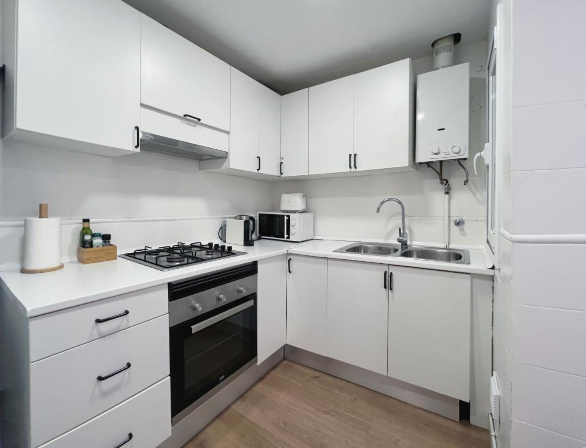 Stay U-Nique Apartments Rocafort Barselona Dış mekan fotoğraf